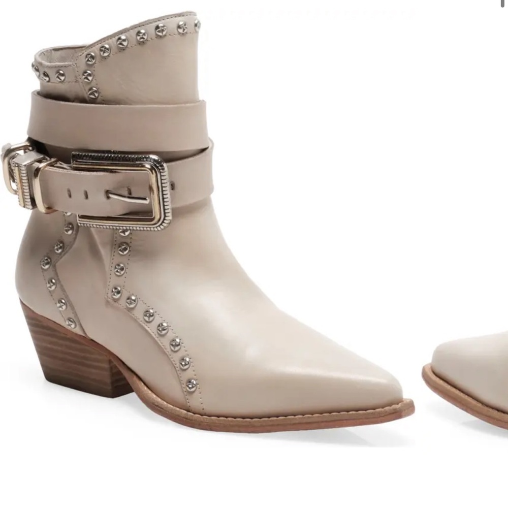 Billy Western Pointed Toe Boot
(Women)